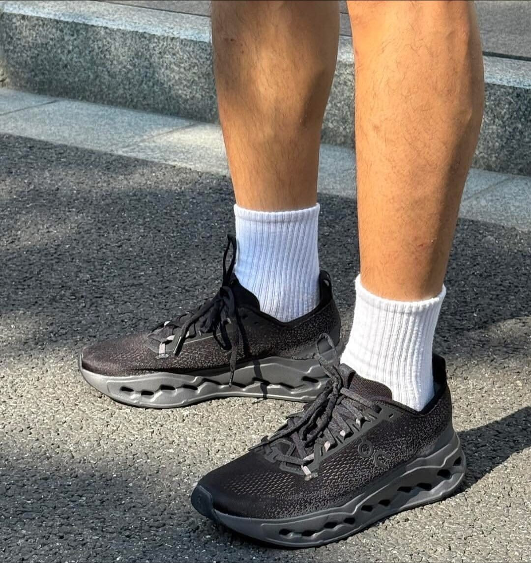 On Running Cloudsurfer Max Black Eclipse